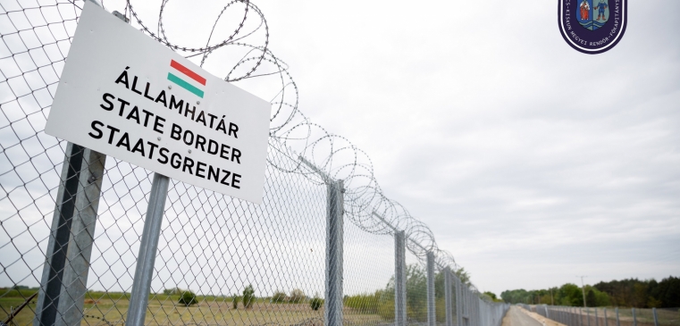 Ungarn: Organisierter Menschenschmuggel benützt jetzt deutsche Fahrer, nachdem zahlreiche Rumänen festgenommen wurden
