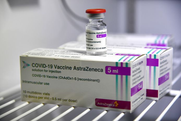 30-jährige belgi­sche Kran­ken­schwester erblindet kurz nach Covid-Impfung