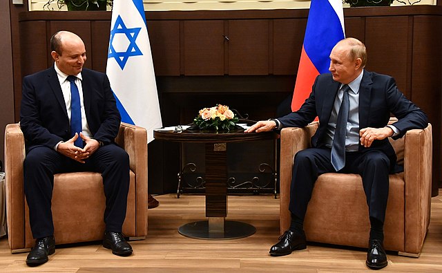 Vladimir_Putin_and_Naftali_Bennett
