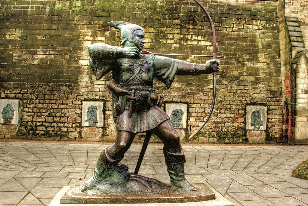 Robin_Hood_statue,_Nottingham_Castle,_England-13March2010