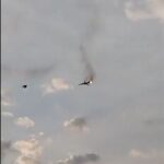 Russischer Überschallbomber stürzt tief aus dem Himmel ab (Video)